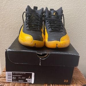 Air Jordan 12 Retro GS university black and gold